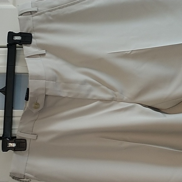 Jos.A.Bank Traveler Performance Tailored Fit Khaki Pants 38x32 - Picture 2 of 8